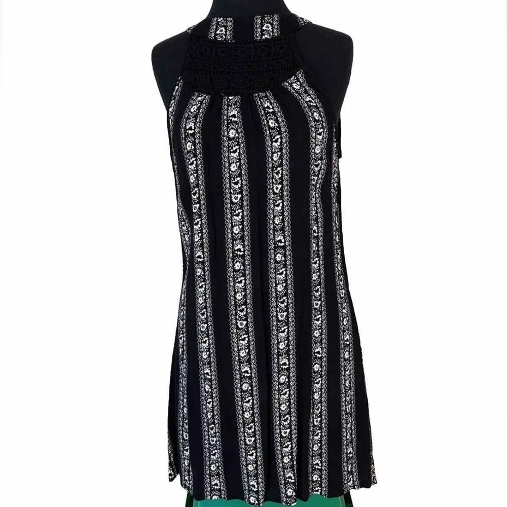 Alya sleeveless dress XS black with beige print crochet on chest Halter neck